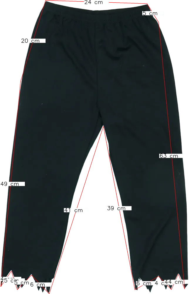 Fekete George Jelmez EU 116 / UK 6 év / US 6 év/S