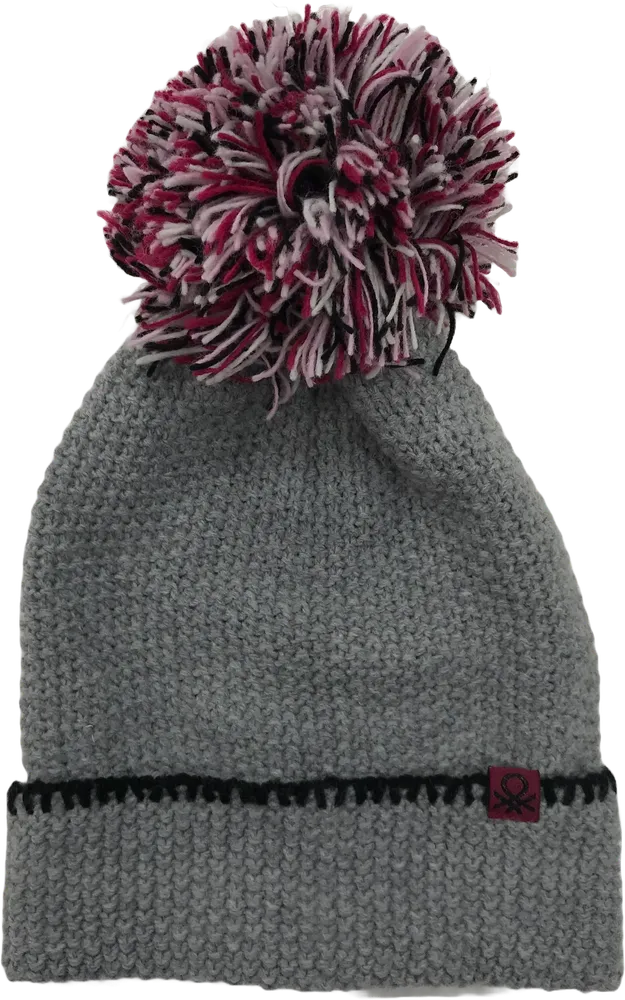 Szürke Benetton Sapka EU 128 / UK 8 év / US 8 év/M