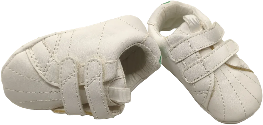 Fehér Benetton Kocsicipő EU 17